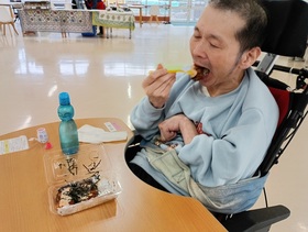 拡大表示